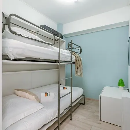 Trendy Close To The Of Apartment